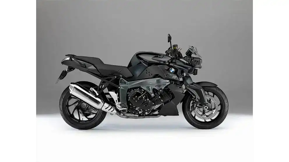 BMW K 1300 R TR Package mi? Hangisi daha iyi